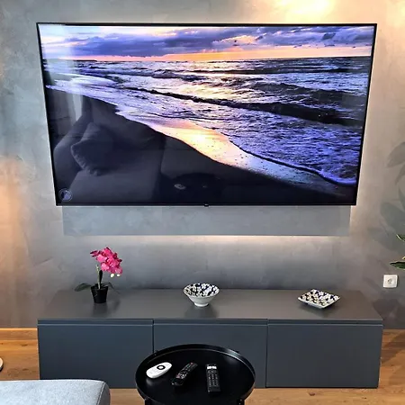 Alice 5 アパート *